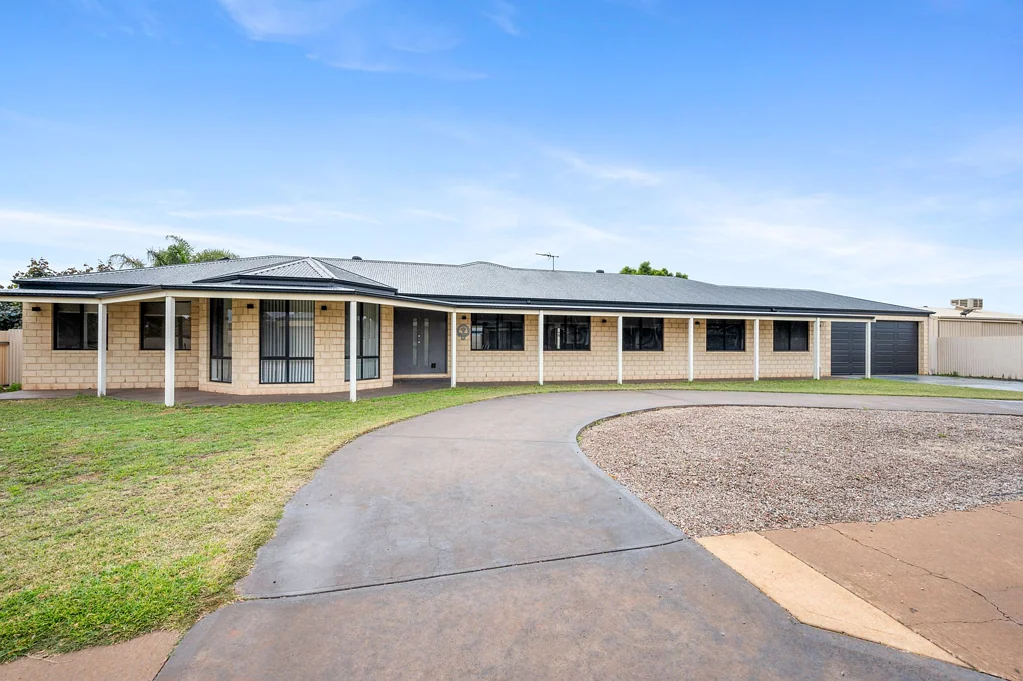 41 Longmore Parade, Broadwood, WA 6430