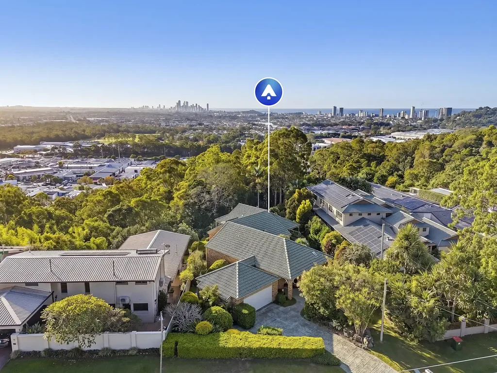Burleigh Heads 4Phòng ngủ Ocean to Hinterland Panorama — North Prime Position on huge 1,062m² block