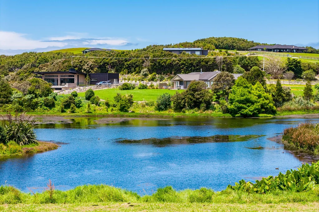 Mangawhai  Direct lake access section, Mangawhai
