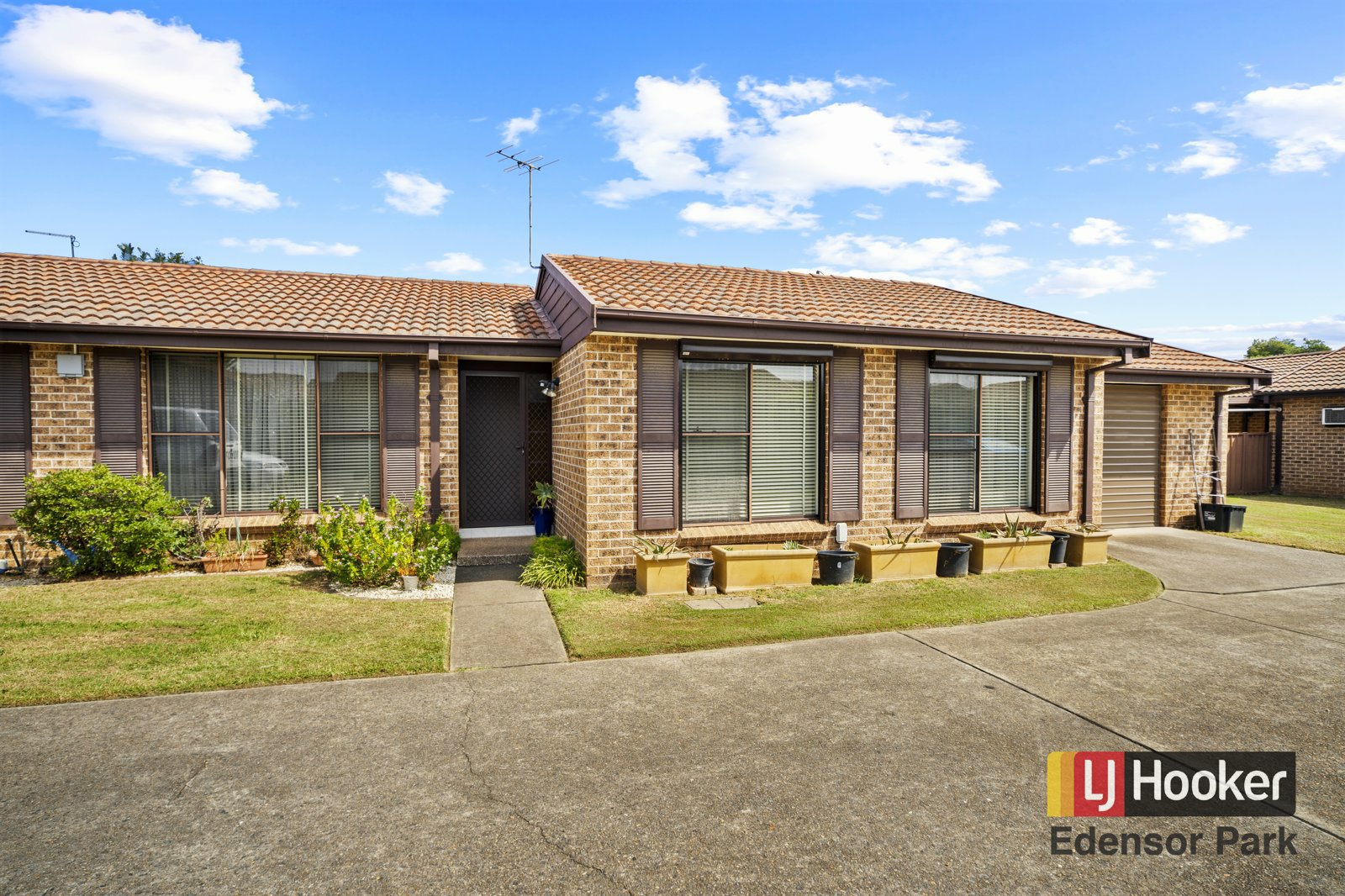 UNIT 13 28 COOLAROO CR, LURNEA NSW 2170, 0 ห้องนอน, 0 ห้องน้ำ, House