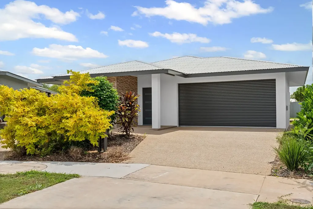 Zuccoli 3chambre Lowset Home with NDIS High Physical Support Certification