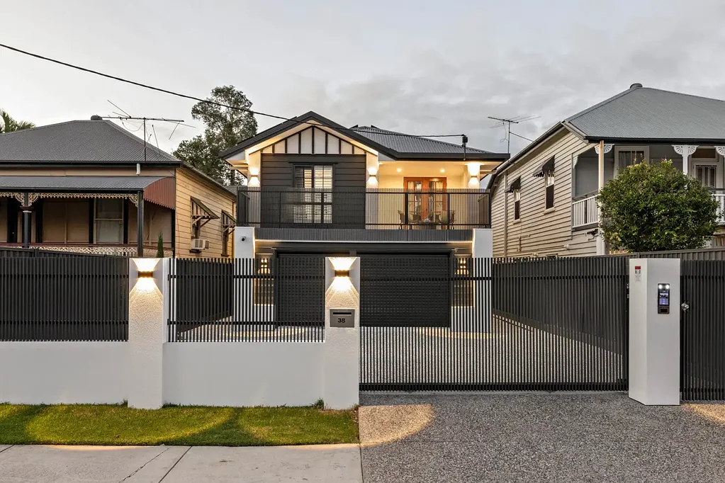 Hamilton 4房  Lifestyle Location and Family Luxury