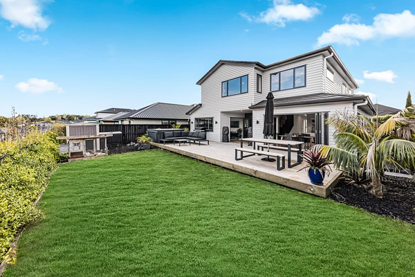 Milldale 5房  Family Focused and Built for Entertaining