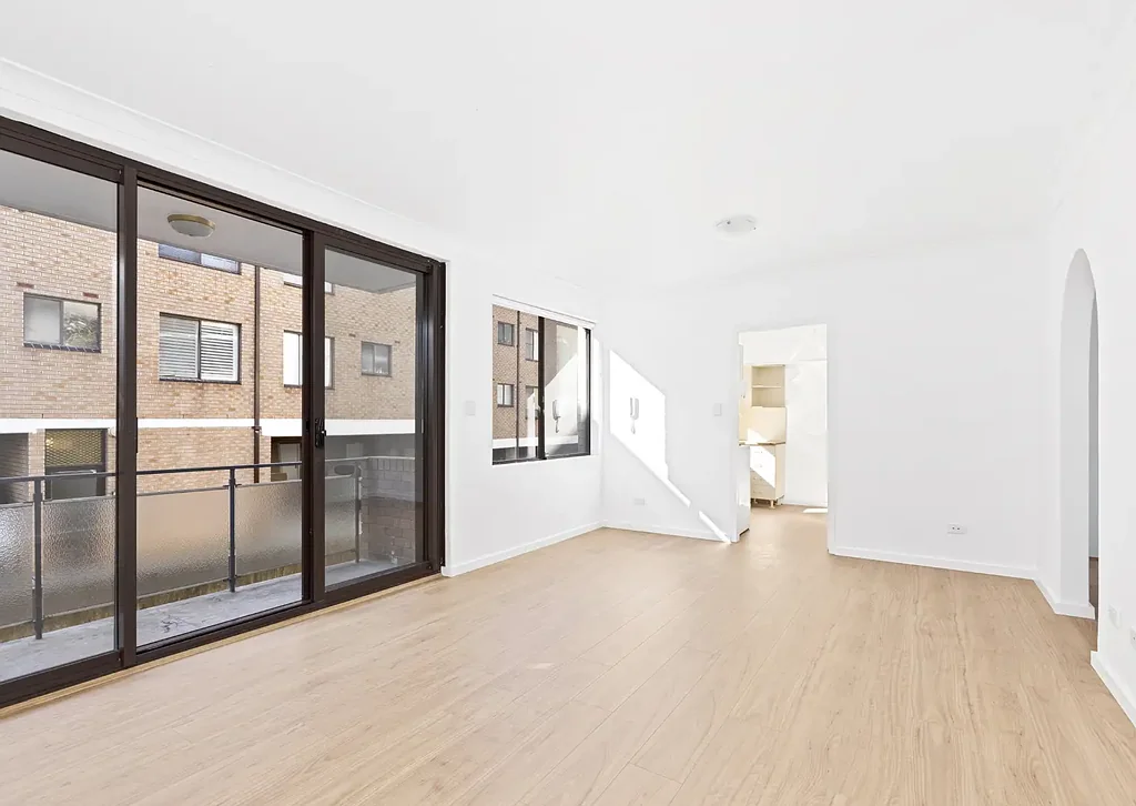 Refreshed 2 Bedroom Apartment in Enmore