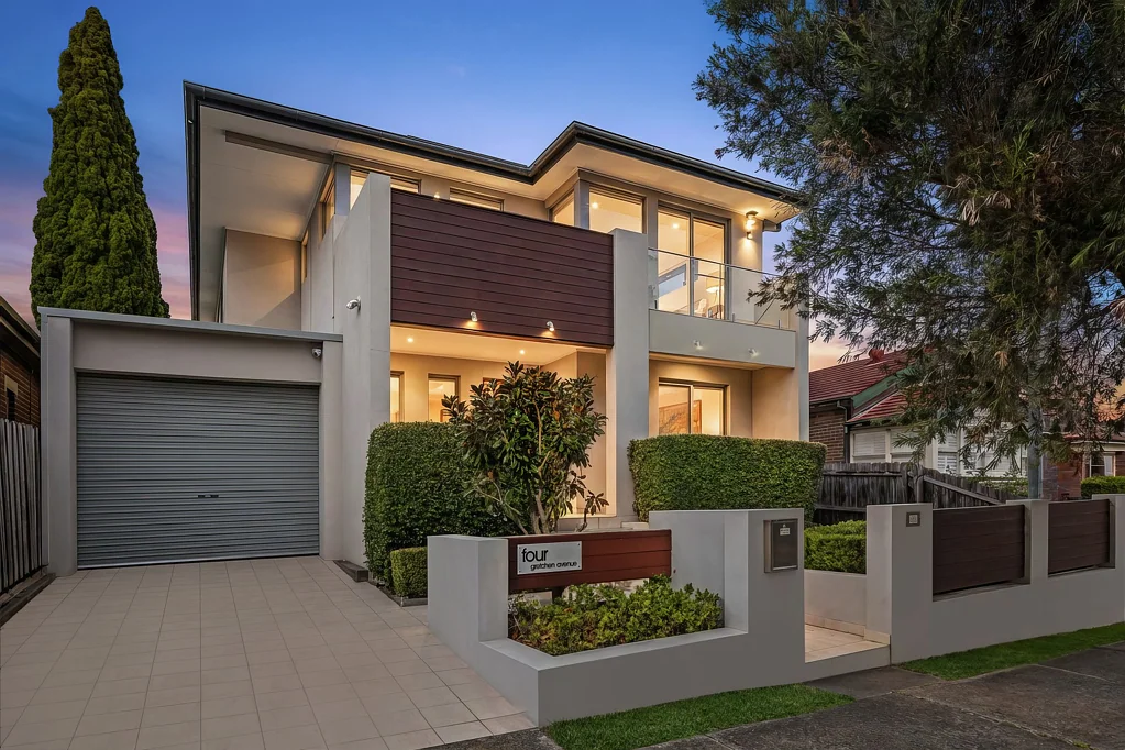 Spacious Five-Bedroom Family Home with Modern Finishes