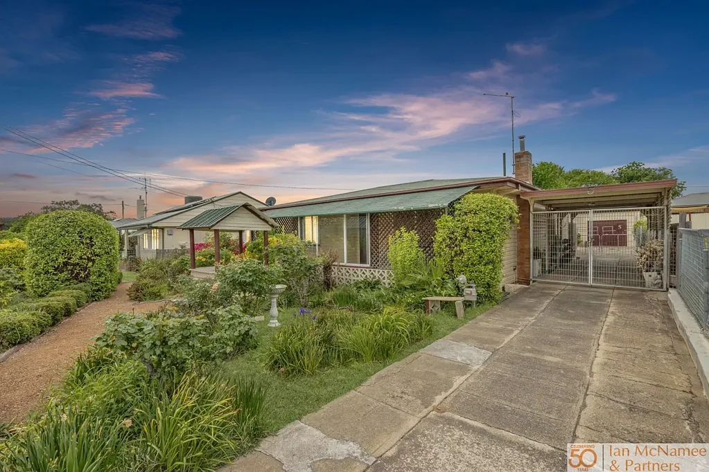 5 Downey Street, Queanbeyan, NSW 2620