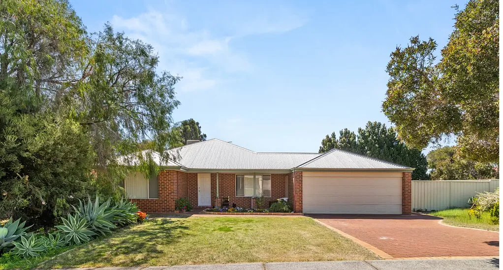 Australind 4બેડરૂમ Comfortable Family Home in a Convenient Location