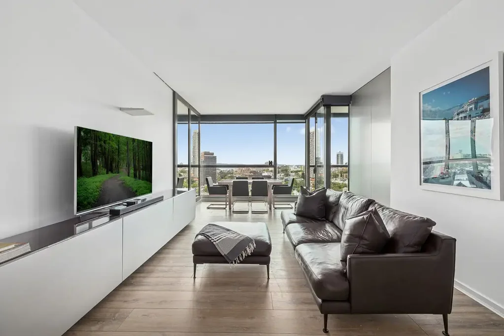 Sophisticated Residence. Short term 3-month lease only | Furnished