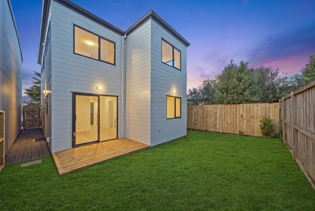 Manurewa East 4房  Brand New Standalone Home – NO SHARED DRIVEWAY!
