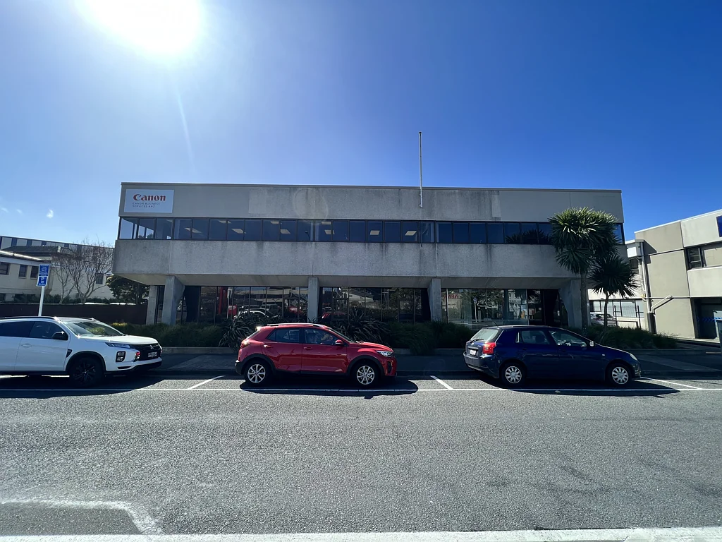 Lower Hutt Large high quality office - Available Now