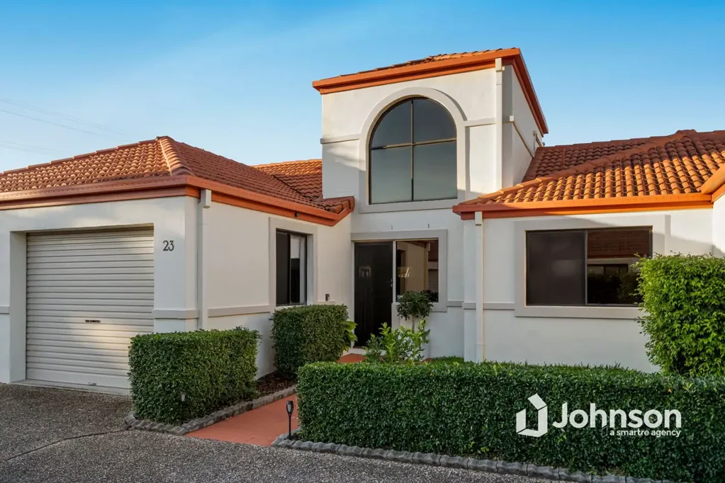 Wynnum West 3Phòng ngủ FANTASTIC HOME WITH UNIQUE FLOOR PLAN!