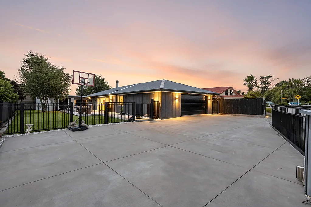 Waikuku Beach 3房  A Home That Brings Everyone Together