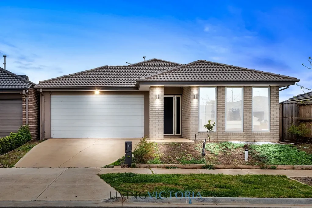 Modern Family Living in a Quiet, Convenient Location