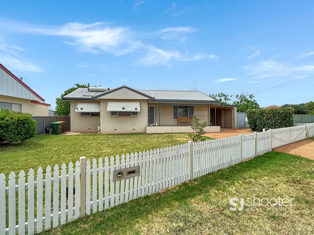 3 Bedroom Home with Modern Features and Classic Style!