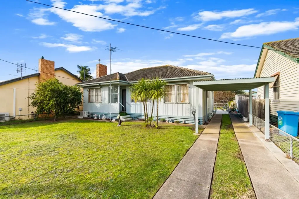 24 Knight Street, Maffra, VIC 3860