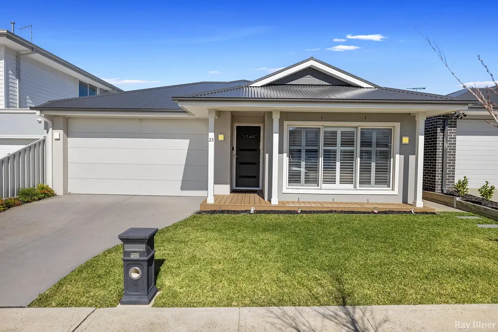 23 Helenic Drive, Greenvale, VIC 3059