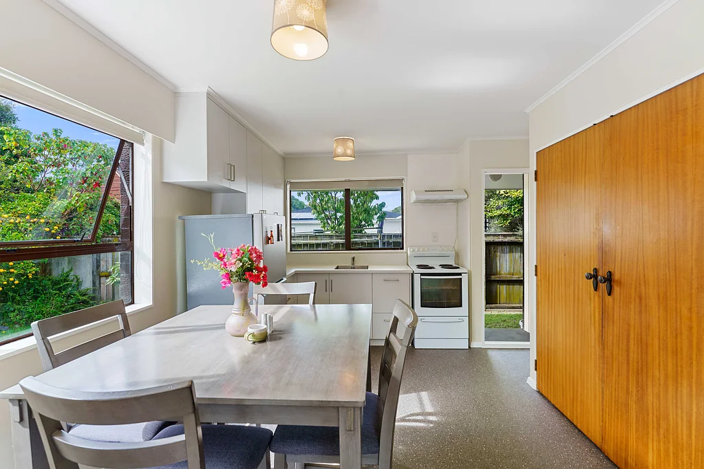 Waikanae 2房  Refreshed 2 Bedroom in Prime Location