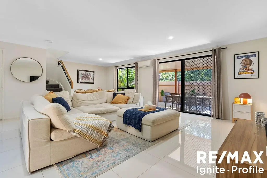 Sinnamon Park 3ਬੈੱਡਰੂਮ Resort-Style Living in Secure Buena Vista - Stylish, Spacious & Perfectly Positioned