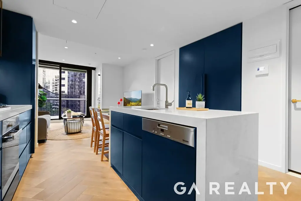 Melbourne 2 Bedroom Exquisite  2 bedroom Living at Opera