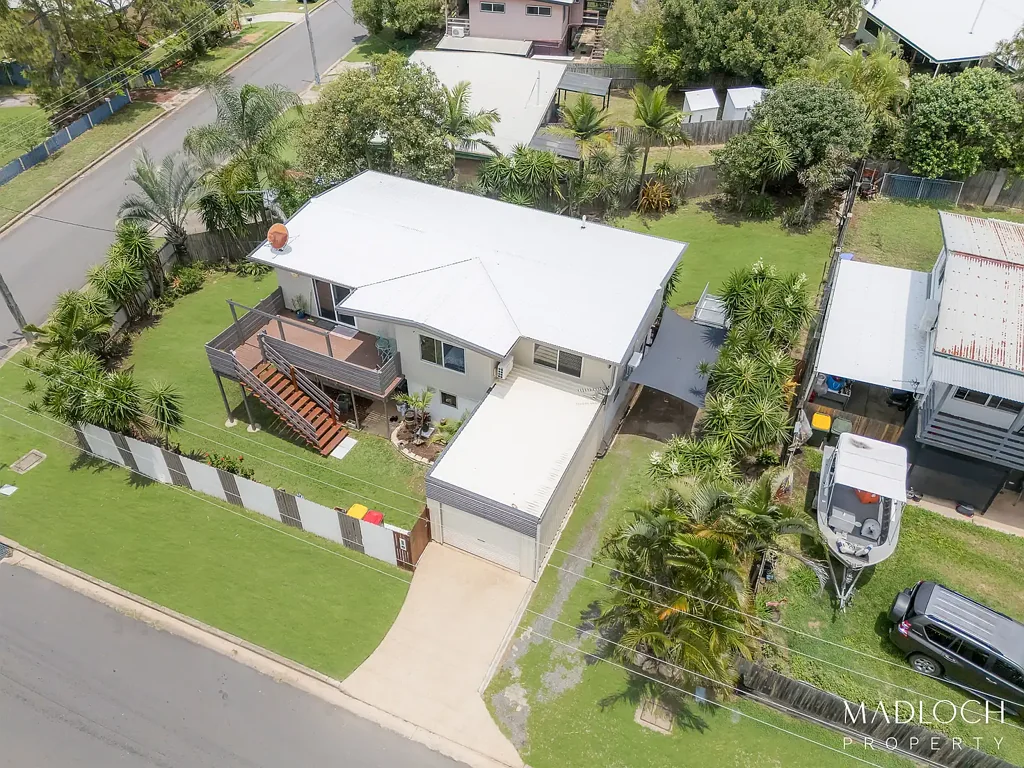 Clinton 3 Slaapkamer PRIVATE FAMILY HOME WITH SIDE ACCESS