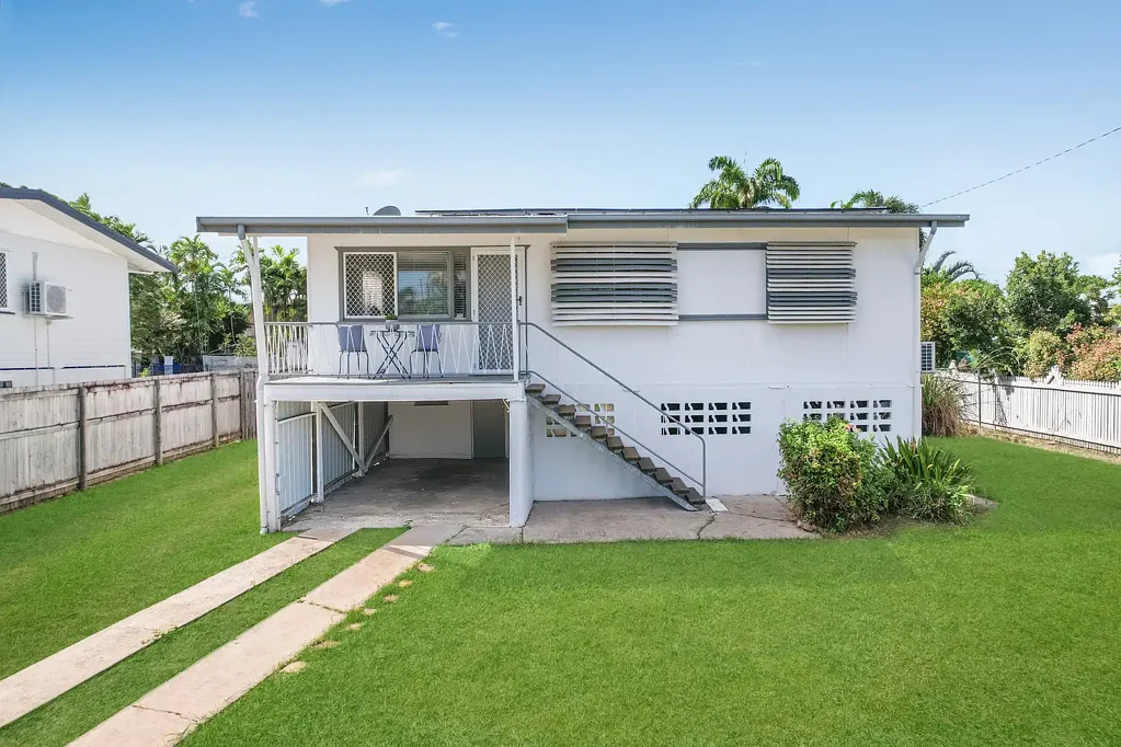Currajong 3 Bedroom Highset home with outstanding potential
