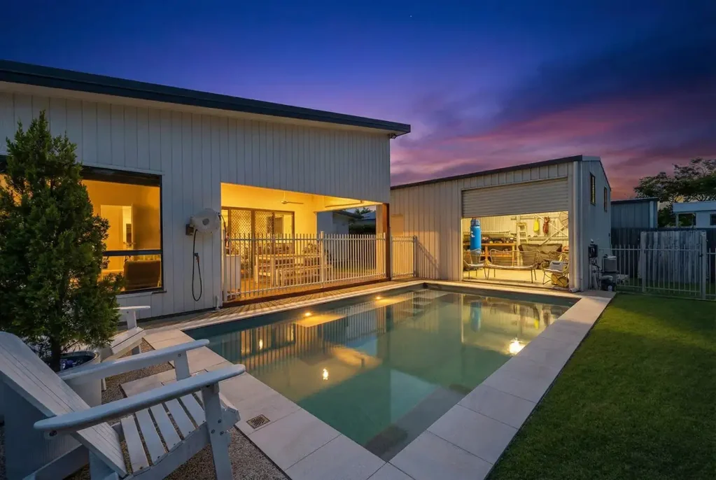 16 Red Emperor Way, Lammermoor, QLD 4703