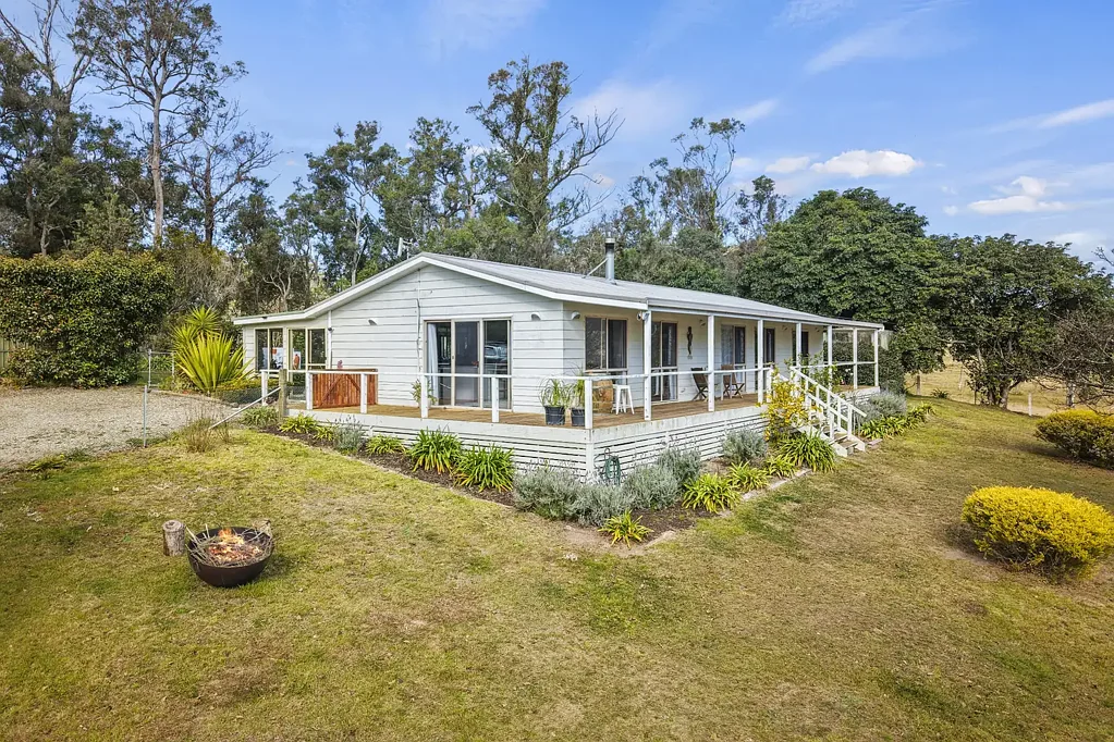 Wallagoot 3房  YOUR SAPPHIRE COAST LIFESTYLE STARTS HERE