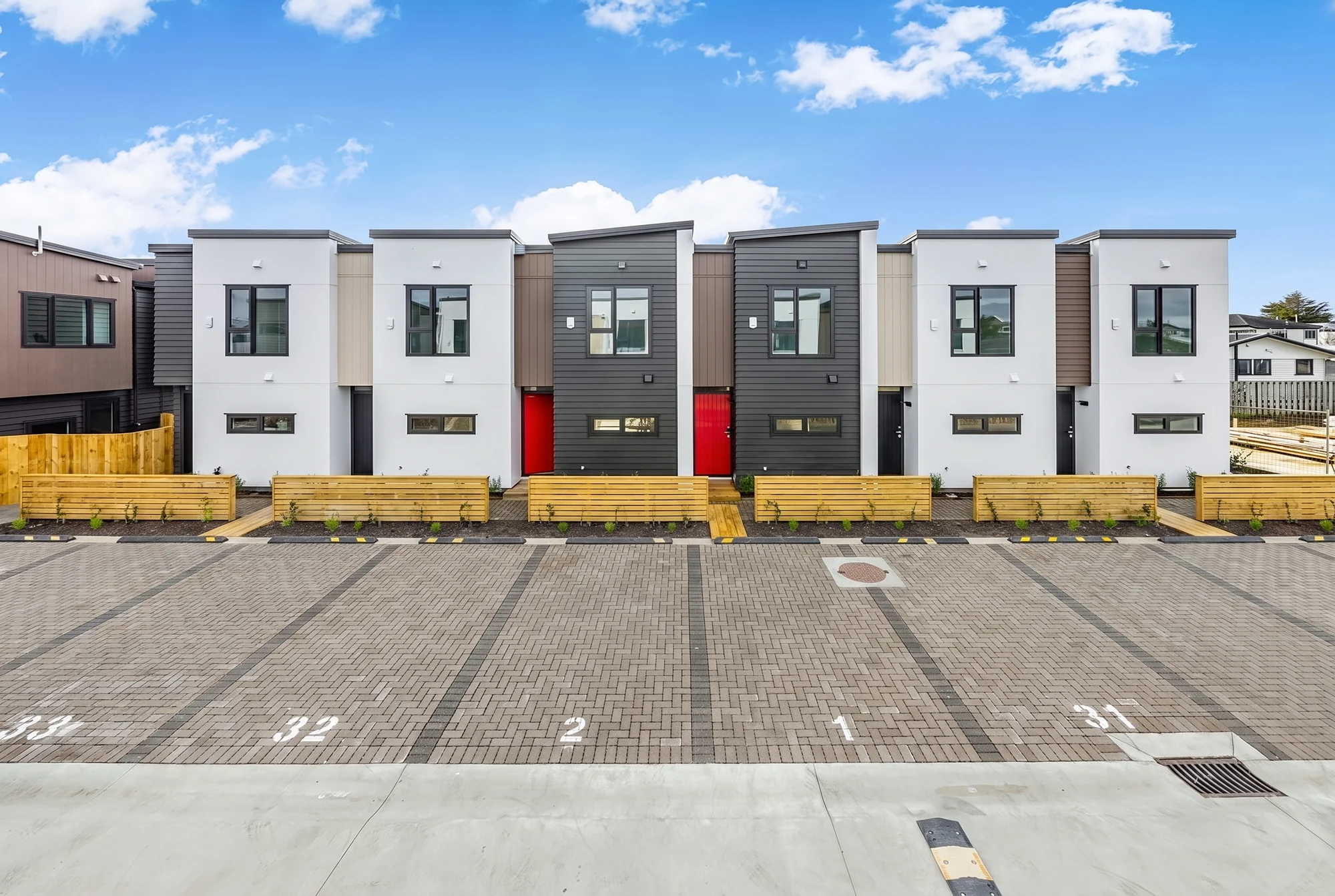 Mangere East 2Zimmer Ready to Go - CCC and Title Issued!
