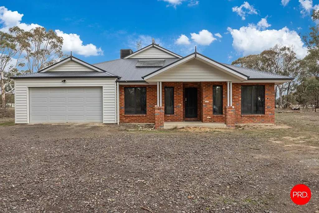 445 Sharkeys Road, Goornong, VIC 3557