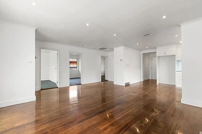Silid Pahingahan - 84 Darebin Boulevard, Reservoir, VIC 3073
