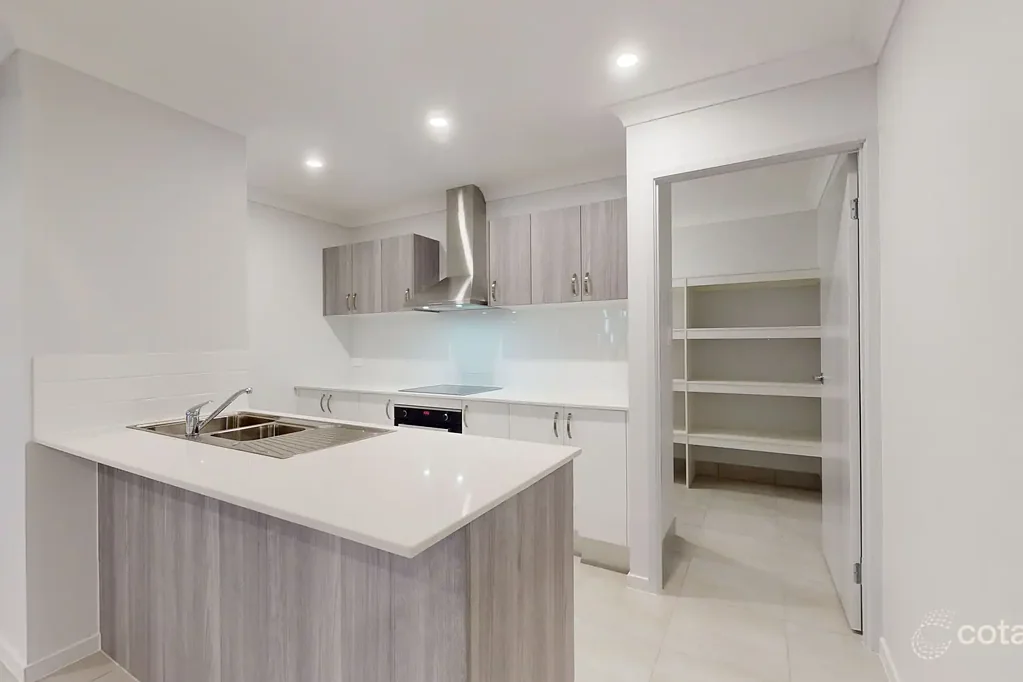 Cosgrove 4غرفة نوم Modern Lines. Family Ease. Investment Opportunity