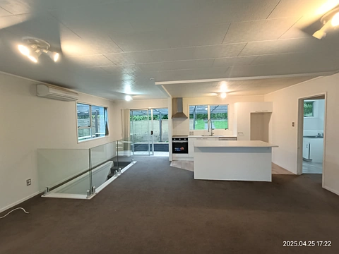 长租可议.~Massey, 4 bedrooms 西区4房,大后院,邻近公园,适合大家庭入住~整租
