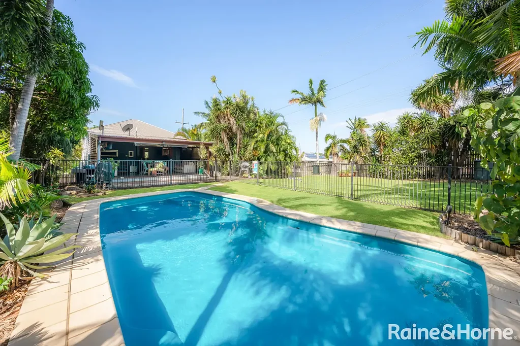 South Gladstone 3Zimmer Rare Inner City Queenslander - Act Now..!