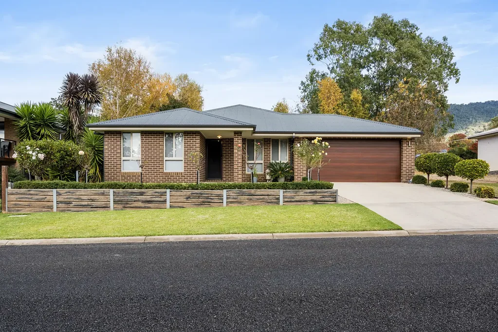191 Kiewa Valley Highway Tawonga South