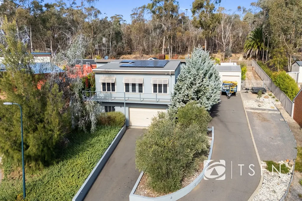 12 Lyndale Court, Flora Hill, VIC 3550