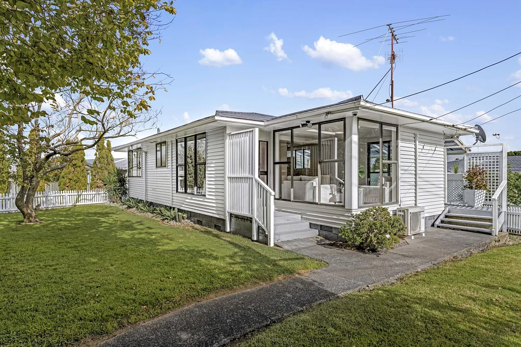 Mount Wellington 3房  FINAL VIEWINGS THIS WEEKEND! SAT/SUN 11 - 11.30AM