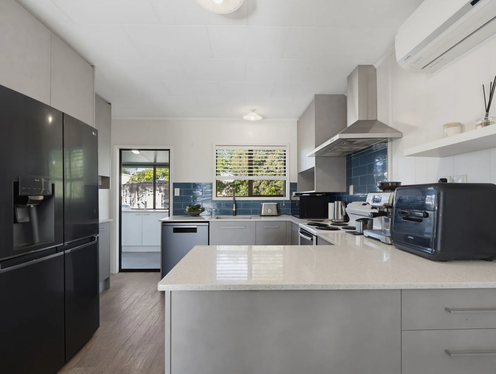 Stanmore Bay 2房  Coastal Comfort on Brightside Road