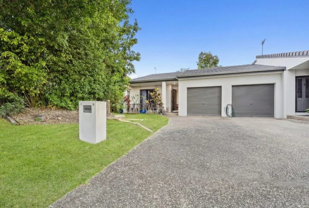 Ashmore 2房  Central, Convenient & Full of Potential!