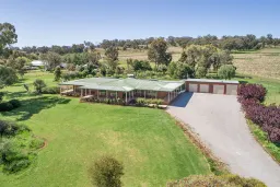 68 Meadow Banks Drive, Tamworth