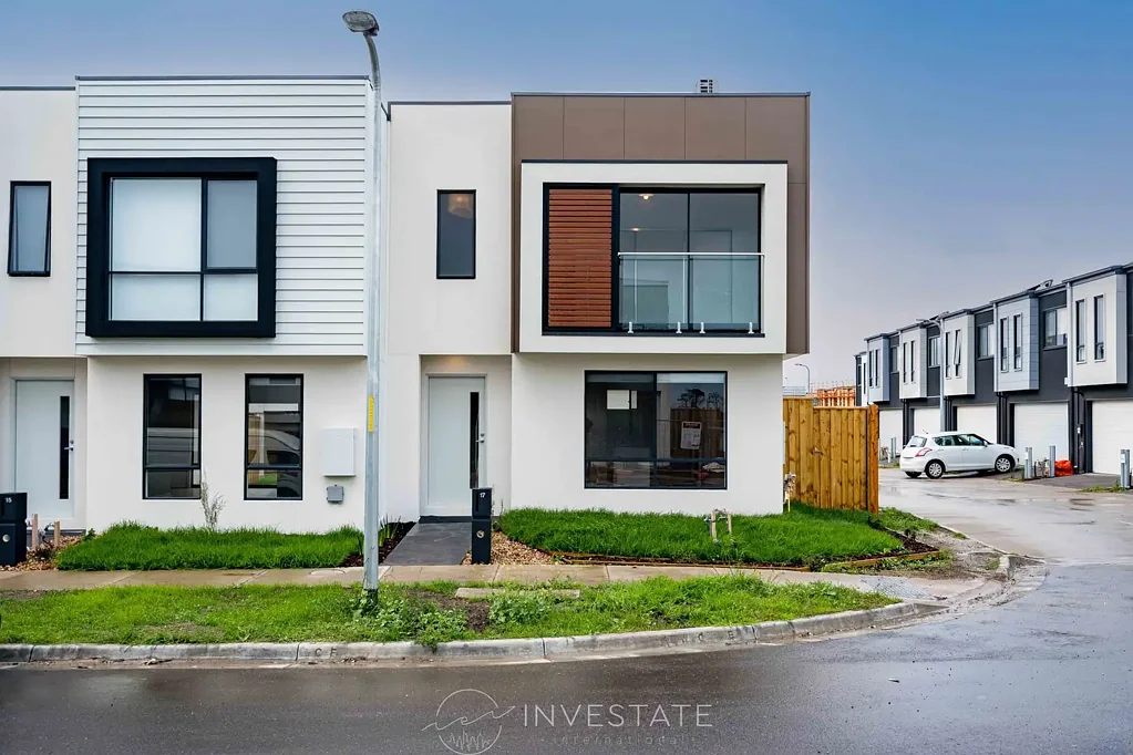 3 Bedroom Delight in Cranbourne West For Lease!!