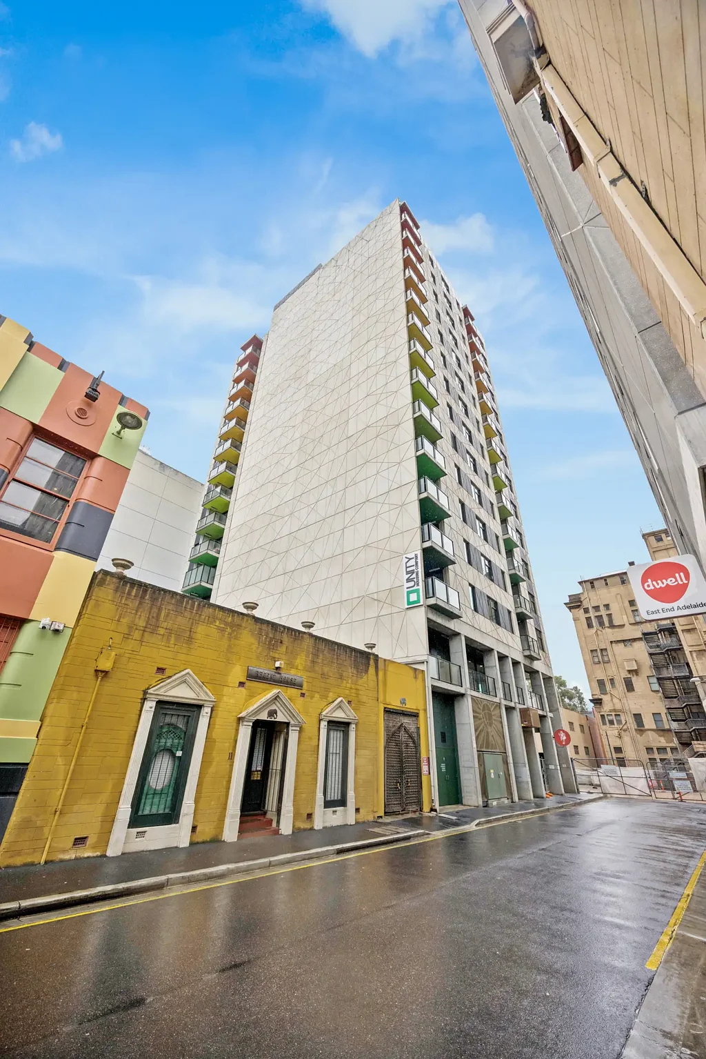 Adelaide 2Kwarto Sophisticated City Living in Adelaide's Vibrant East End!
