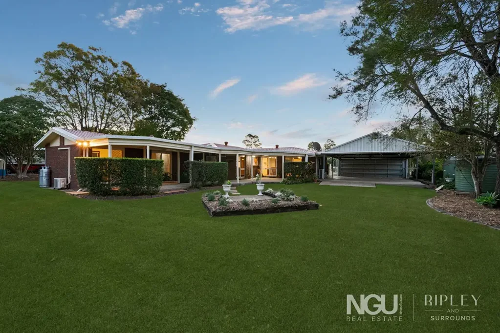 Fernvale 4Zimmer From the Street to the Backyard, This Fernvale Home Delivers More at Every Turn