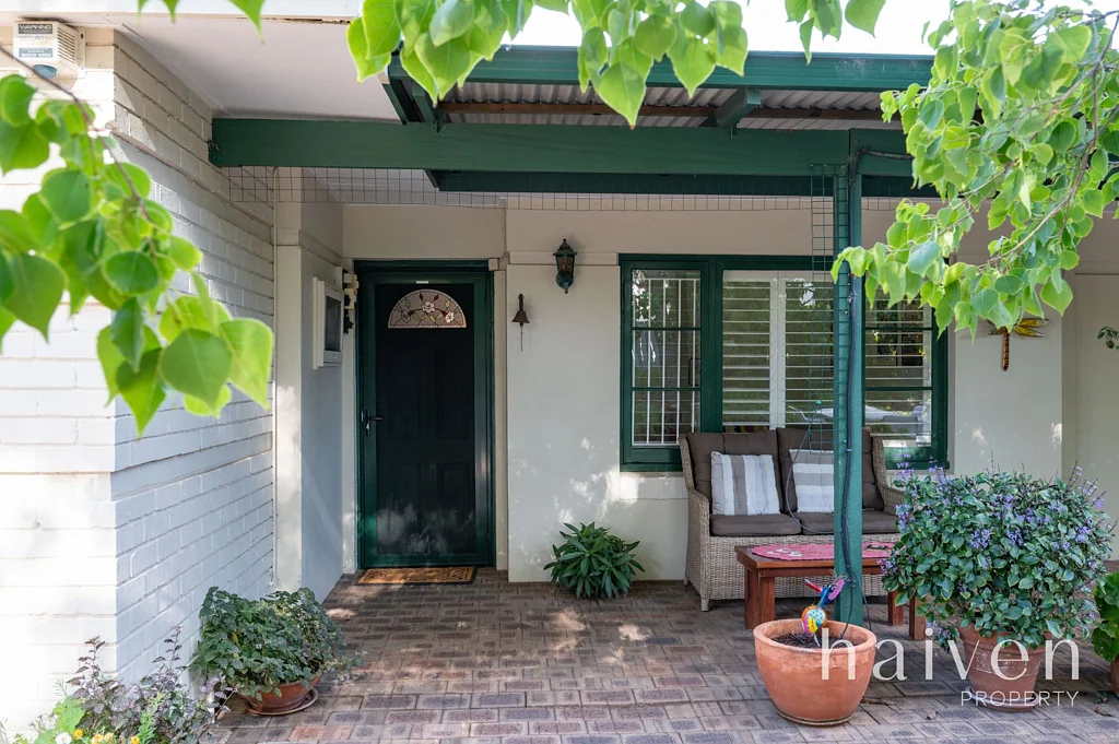 22 Park Street, Como, WA 6152