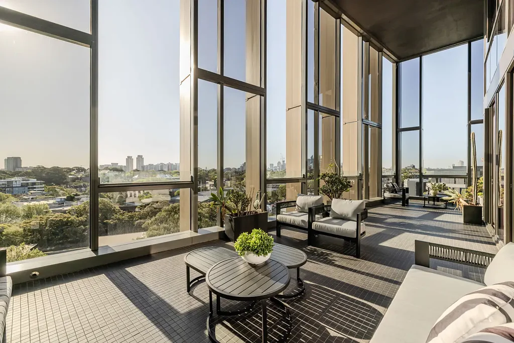 Waterloo 3 Slaapkamer Vast penthouse residence in resort-style complex