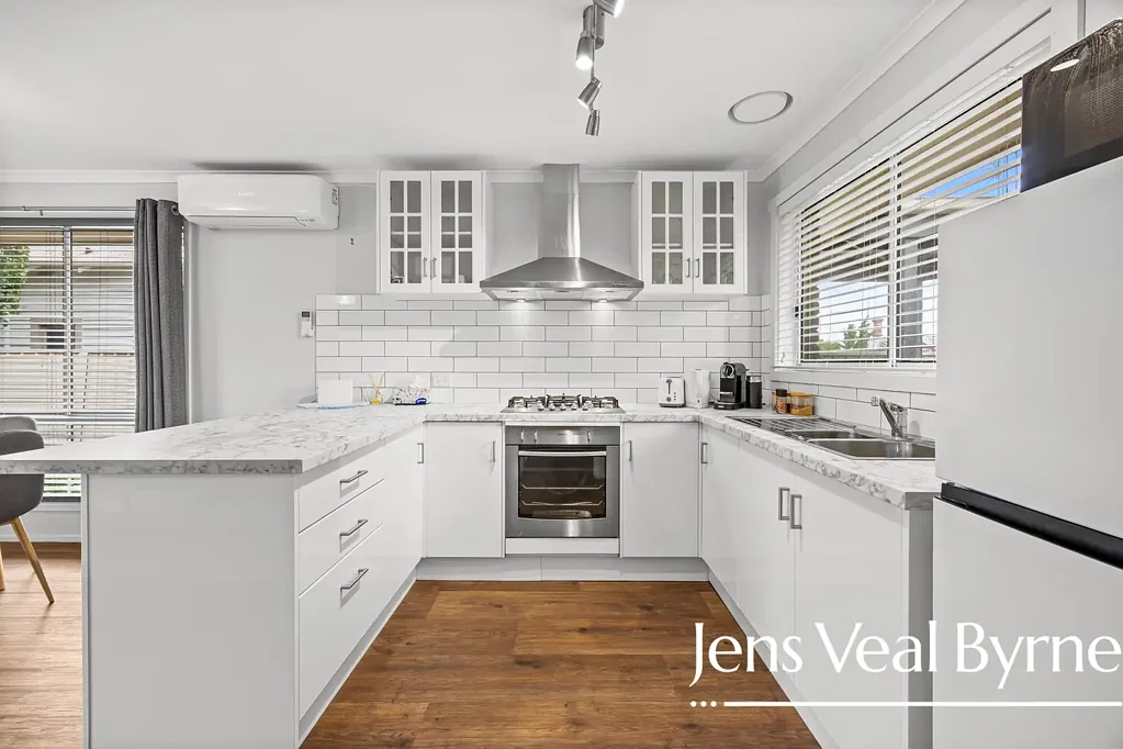 Lake Wendouree 2Zimmer Lake Wendouree townhouse with beautiful gardens