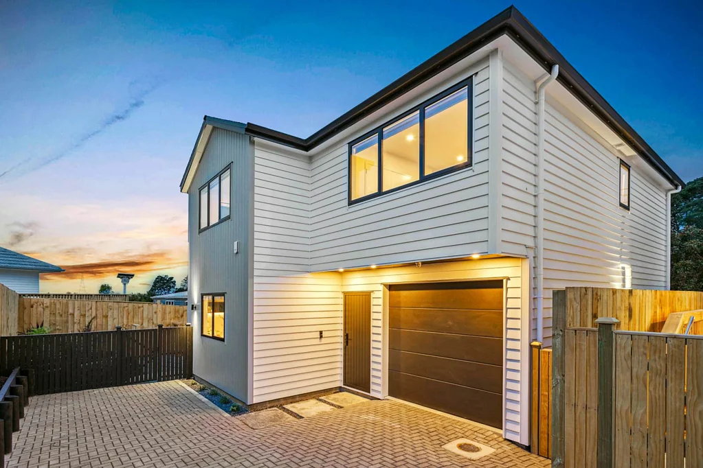 8E Ayrton Street, Te Atatu South, Waitakere City, Auckland