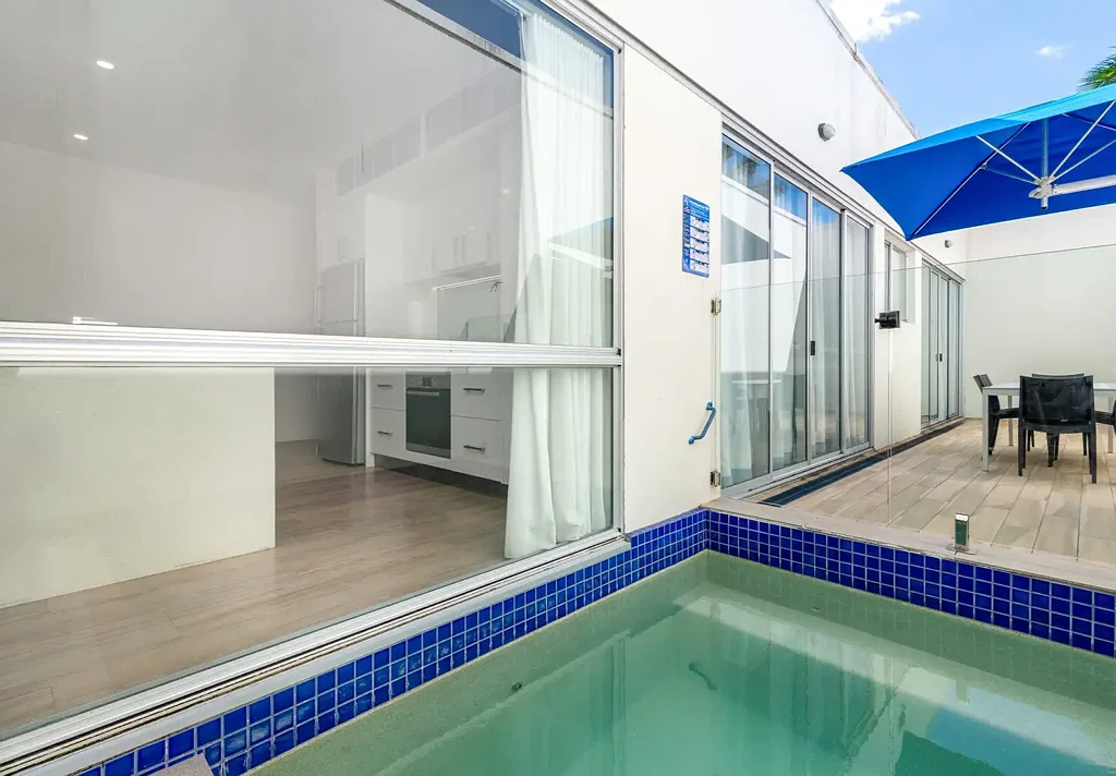 Port Douglas 3房  DELUXE 3 BEDROOM VILLA OFFERS STYLE AND SPACE - GOLF COURSE VIEWS...