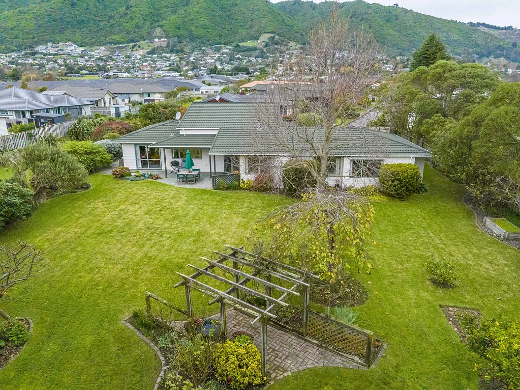 Waikanae 4chambre Garden privacy and everyday ease