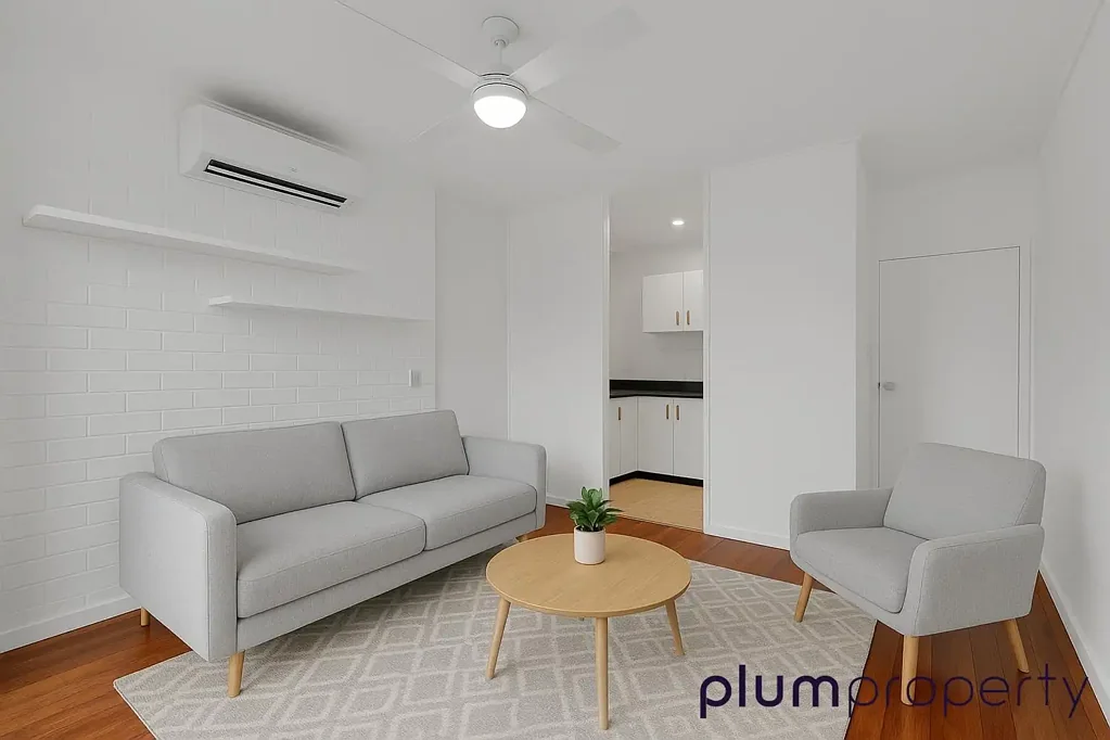 Charming Home with Private Courtyard - Air conditioned throughout!