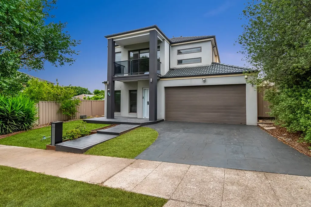 14 Durrol Way, Caroline Springs, VIC 3023